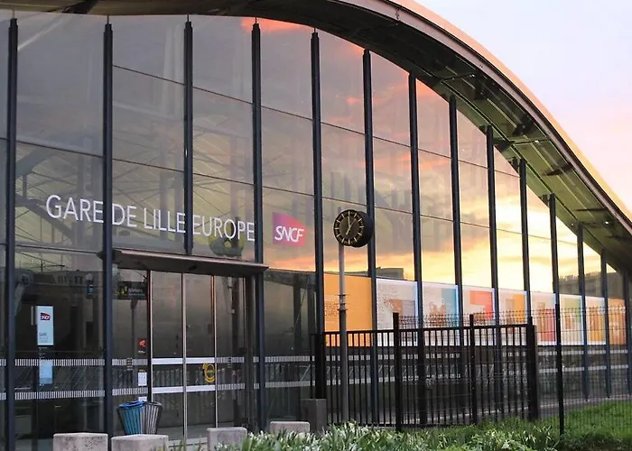 Appartement Gares Avec Parking Securise *