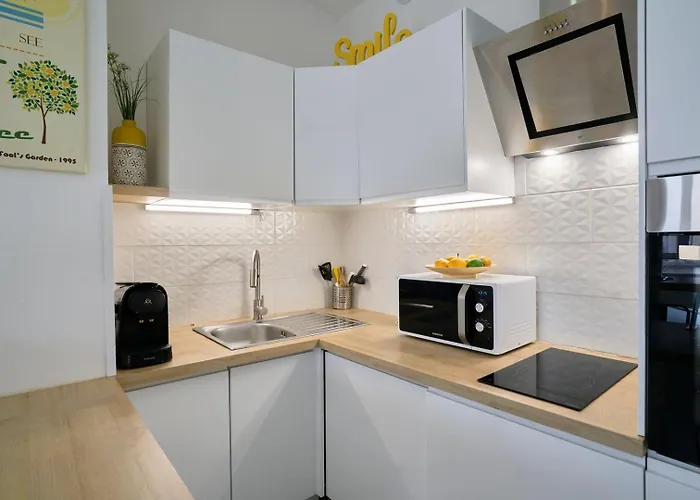 Appartement Gares Avec Parking Securise *