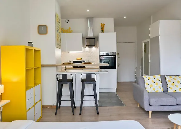 Gares Avec Parking Securise *